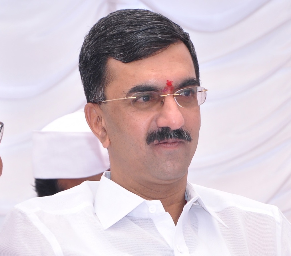 Hon.Minister Shri Shambhuraj Shivajirao Desai